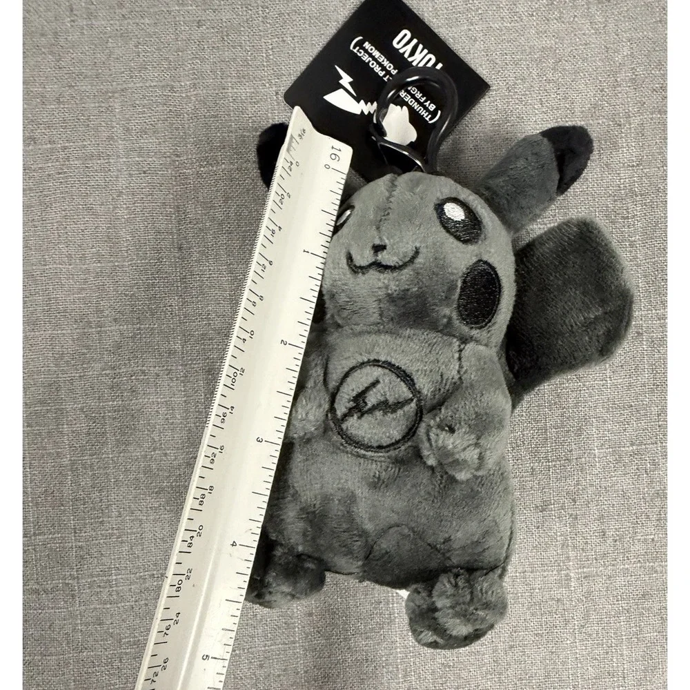 Thunderbolt Project Fragment x Pokemon Pikachu Plush Keychain 2018 w/carabiner - Picture 7 of 9